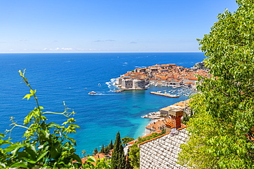 Elevated view of Dubrovnik Old Town, UNESCO World Heritage Site, and Adriatic Sea, Dubrovnik, Dalmatia, Croatia, Europe