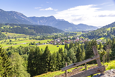 View of valley and surrounding mountains, Oberhaus, Styria, Austrian Alps, Austria, Europe