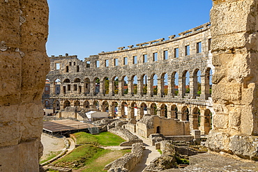 View of the Roman Amphitheatre against blue sky, Pula, Istria County, Croatia, Adriatic, Europe