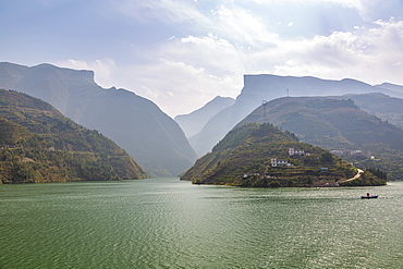 View of the Three Gorges on the Yangtze River, People's Republic of China, Asia