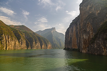 Entering the Three Gorges on the Yangtze River, near Chongqing, People's Republic of China, Asia