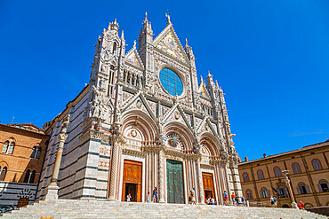 View of Siena Cathedral (Duomo), UNESCO World Heritage Site, Siena, Tuscany, Italy, Europe