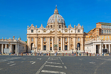 View of ancient Basilica di San Pietro in the Vatican, symbol of Catholic religion, UNESCO World Heritage Site, Rome, Lazio, Italy, Europe