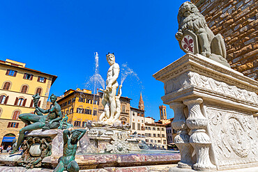 View of Neptune Fountain in Piazza Signoria, Florence, UNESCO World Heritage Site, Tuscany, Italy, Europe