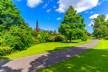 View of East Princes Street Gardens and Scott Monument, Edinburgh, Scotland, United Kingdom, Europe