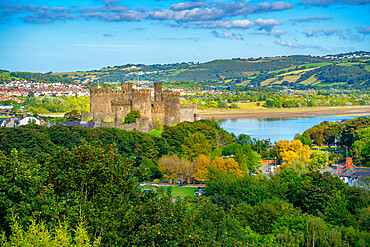 Elevated view of Conwy Castle, UNESCO World Heritage Site, and Conwy River visible in background, Conwy, Gwynedd, North Wales, United Kingdom, Europe