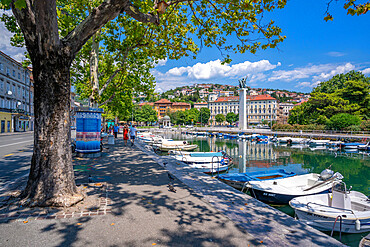 View of Mrtvi Canal and Monument of Liberation in old town centre, Rijeka, Kvarner Bay, Croatia, Europe