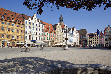 Colourful architecture, Market Square, Old Town, Wroclaw, Silesia, Poland, Europe