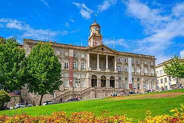 View of Bolsa Palace and Jardim do Infante Dom Henrique, UNESCO World Heritage Site, Porto, Norte, Portugal, Europe