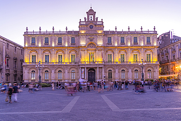 View of Palazzo Universita in Piazza dell'Universita (University) at dusk, Catania, Sicily, Italy, Mediterranean, Europe