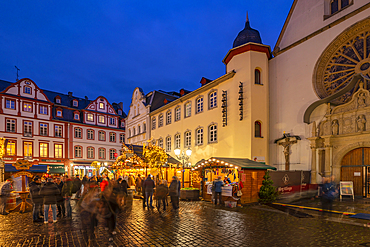 View of Christmas Market in Jesuitenplatz in historic town centre at Christmas, Koblenz, Rhineland-Palatinate, Germany, Europe