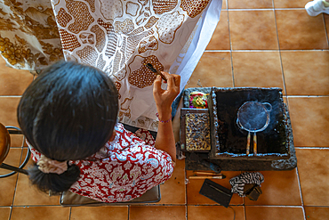 Lady garment painting batik artwork, Kesiman Kertalangu, East Denpasar, Denpasar City, Bali, Indonesia, South East Asia, Asia