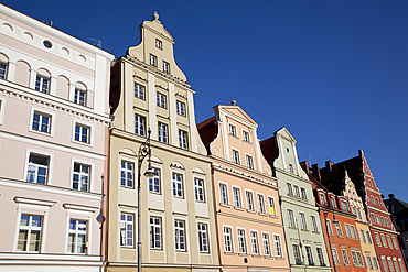 Colourful architecture, Market Square, Old Town, Wroclaw, Silesia, Poland, Europe