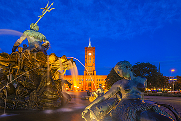 View of Rotes Rathaus (Town Hall) and Neptunbrunnen fountain at dusk, Panoramastrasse, Berlin, Germany, Europe