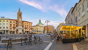 View of restaurant and buildings in Piazza Tre Martiri, Rimini, Emilia-Romagna, Italy, Europe