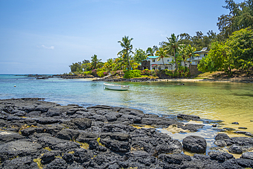 View of beach and turquoise Indian Ocean on sunny day in Cap Malheureux, Mauritius, Indian Ocean, Africa