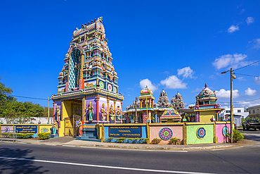 View of Sri Draubadi Ammen Hindu Temple on sunny day, Mauritius, Indian Ocean, Africa