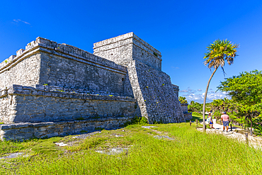 View of Mayan Castello ruins, Tulum, Quintana Roo, Caribbean Coast, Yucatan Peninsula, Riviera Maya, Mexico, North America