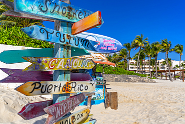 View of colourful destination sign on beach at Puerto Morelos, Caribbean Coast, Yucatan Peninsula, Riviera Maya, Mexico, North America