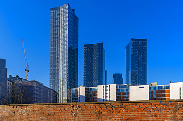 View of apartment buildings at Deansgate and crane, Manchester, Lancashire, England, United Kingdom, Europe