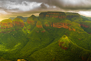 View of moody skies over the Three Rondavels in Blyde River Canyon, Province of Mpumalanga, South Africa, Africa