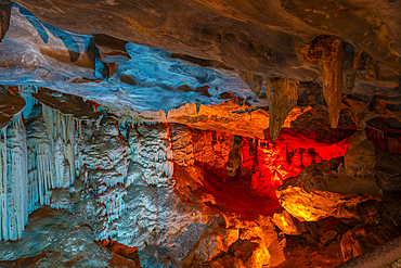 View of stalagmites and stalactites in the interior of Cango Caves, Oudtshoorn, Western Cape, South Africa, Africa