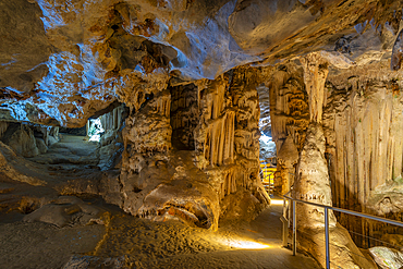 View of stalagmites and stalactites in the interior of Cango Caves, Oudtshoorn, Western Cape, South Africa, Africa