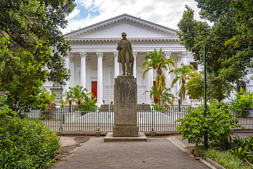 View of George Grey statue and Cape Town City Libraries, Cape Town, Western Cape, South Africa, Africa