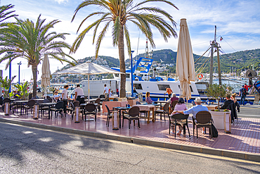 View of cafe at the marina at Port d'Andratx, Majorca, Balearic Islands, Spain, Mediterranean, Europe