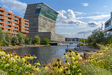 View of the Munch Museum on a sunny day, Oslo, Norway, Scandinavia, Europe