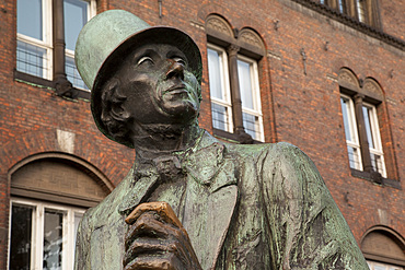 Hans Christian Anderson Monument and City Hall, Copenhagen, Denmark, Scandinavia, Europe