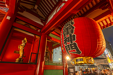 View of Kaminarimon Gate, entrance to Senso-ji Temple at night, Asakusa, Taito City, Tokyo, Japan, Asia