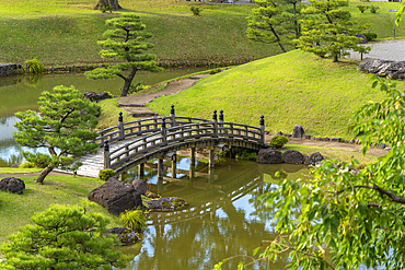 View of Gyokusenin Maru Garden in the grounds of Kanazawa Castle, Kanazawa City, Ishikawa Prefecture, Honshu, Japan