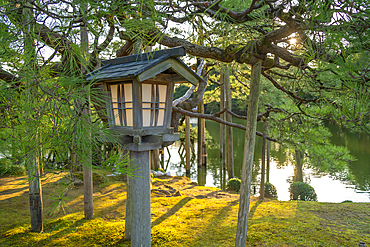 View of Japanese lamp in Kenrokumachi Japanese Garden, Kanazawa City, Ishikawa Prefecture, Honshu, Japan