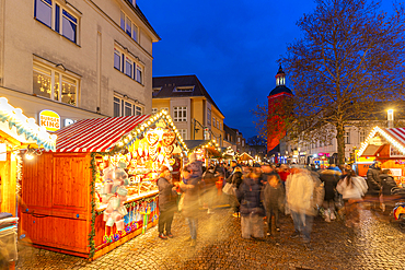 View of Christmas Market stalls in the market square in Altstadt Spandau at dusk, Spandau, Berlin, Germany, Europe