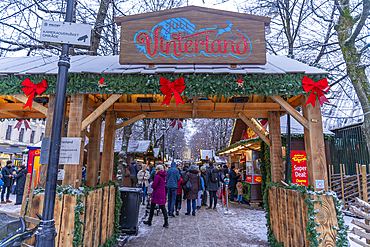 View of Christmas market during winter at dusk, Stortingsparken, Oslo, Norway, Scandinavia, Europe