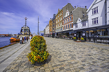 View of waterside architecture in Haugesund on a sunny day, Haugesund, Rogaland County, Norway, Scandinavia, Europe