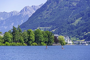 View of the Grand Hotel and Lake Zell in Zell am See on a sunny day, Zell am See, Salzburg, Austria, Europe