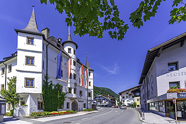 View of Town Hall (Rathaus) in Zell am See on a sunny day, Zell am See, Salzburg, Austria, Europe