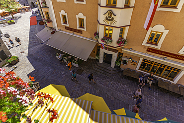 Elevated view of street in Zell am See on a sunny day, Zell am See, Salzburg, Austria, Europe