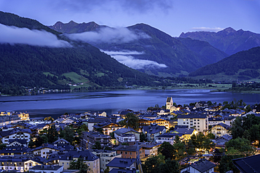 Elevated view of Zell am See and Lake Zell at dusk, Zell am See, Salzburg, Austria, Europe