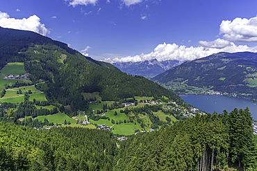 View of Zell am See from cable car to Mittelstation on a sunny day, Bruckberg, Salzburg, Austria, Europe