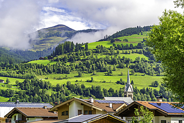 View of church in Niedernsill on a sunny day, Niedernsill, Zell am See district, Salzburger Land, Austria, Europe