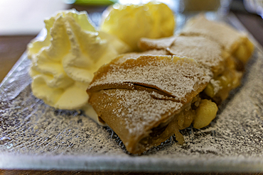 View of apple strudel in town centre during summer, Kaprun, Zell am See, Salzburg, Austria, Europe