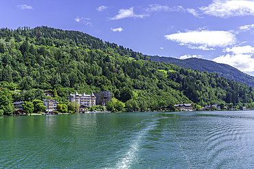 View of Lake Zell in Zell am See from tour boat on a sunny day, Zell am See, Salzburg, Austria, Europe