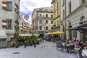View of cafes in the old town of Innsbruck on a sunny day in summer, Innsbruck, Tyrol Region, Austria, Europe