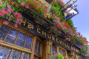 View of the The Churchill Arms, Kensington during summer, Kensington, London, England, United Kingdom, Europe