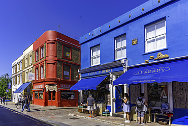 View of colourful shops in Kensington during summer, Kensington, London, England, United Kingdom, Europe