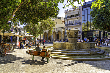 View of Morosini Fountain on a sunny day, City of Heraklion, Crete, Greek Islands, Geece, Europe