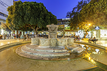 View of Morosini Fountain at dusk, City of Heraklion, Crete, Greek Islands, Geece, Europe